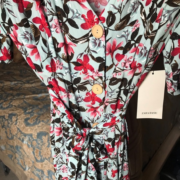 Belted Floral Print Midi Dress - Picture 4 of 6